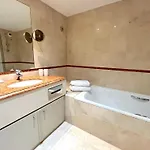 Pierre Charron C Appartement