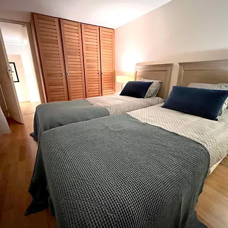 Pierre Charron Appartement Paris